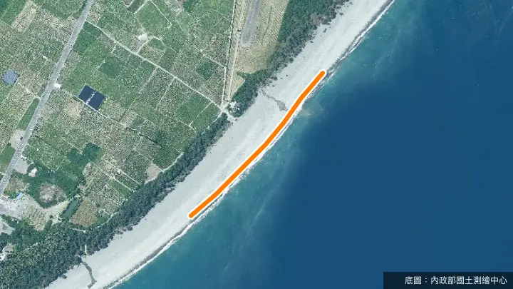 臺東舊香蘭遺址海灘政府公告垂釣範圍示意圖（航照上的橘色實線，以官方公告為準）