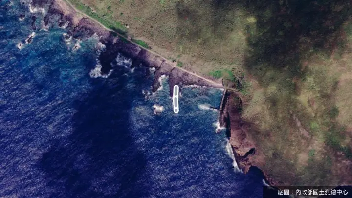 彭佳嶼・碼頭外礁釣場政府公告暫停或未開放範圍示意圖（航照上的灰色虛線，以官方公告為準）