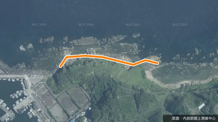 基隆大坪海岸政府公告垂釣範圍示意圖（航照上的橘色實線，以官方公告為準）