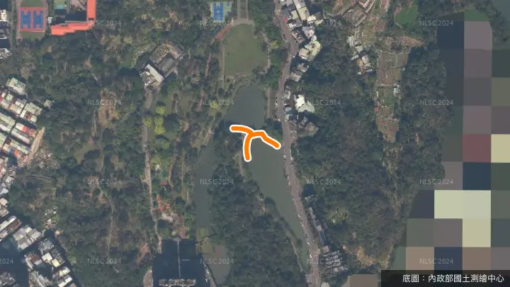 南港公園政府公告垂釣範圍示意圖（航照上的橘色實線，以官方公告為準）
