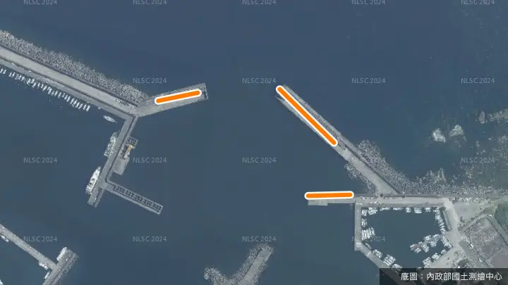八斗子漁港政府公告垂釣範圍示意圖（航照上的橘色實線，以官方公告為準）